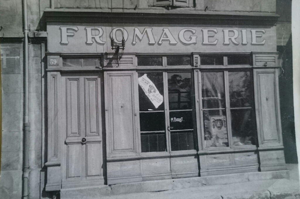 Première fromagerie Baret tenue dès 1947 par Maurice et Marcelle Baret, les grands-parents de Laetitia, à la Talaudière. ©FromagerieBaret